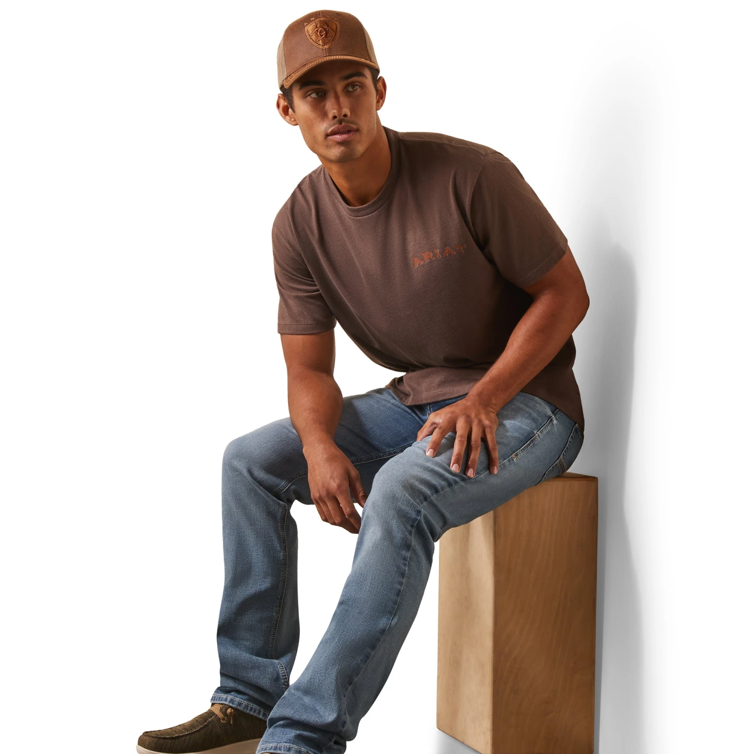 Ariat® Men's Farm Truck Brown Heather Graphic T-Shirt 10044768